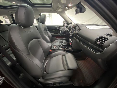 Used 2019 MINI Cooper Clubman S w/ Storage Package image 29