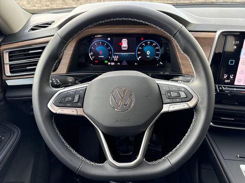 New 2026 Volkswagen Atlas SE image 14