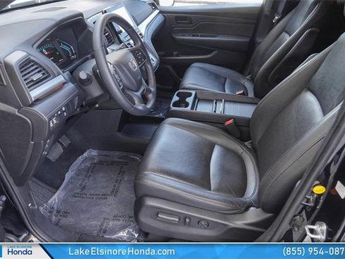 Used 2023 Honda Odyssey Sport image 15