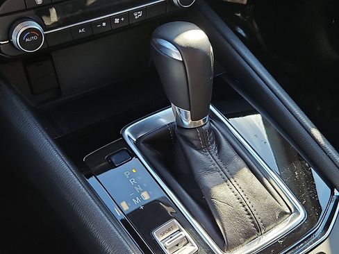 Used 2021 MAZDA CX-5 Touring image 14