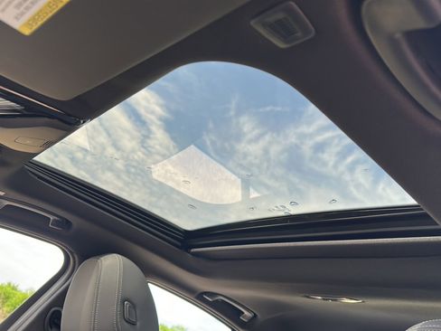 New 2026 BMW 330i Sedan w/ Premium Package image 13