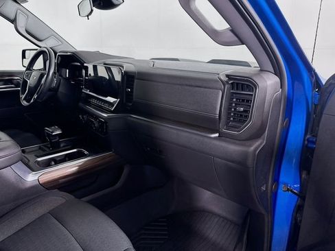 Used 2022 Chevrolet Silverado 1500 LT Trail Boss image 34