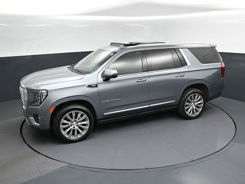 Used 2022 GMC Yukon Denali w/ Denali Premium Package image 33