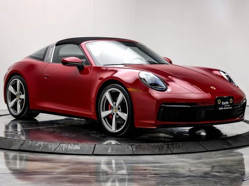 Used 2021 Porsche 911 Targa 4S Heritage Design image 27