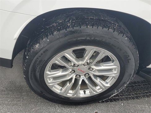 Certified 2023 GMC Yukon SLT image 5