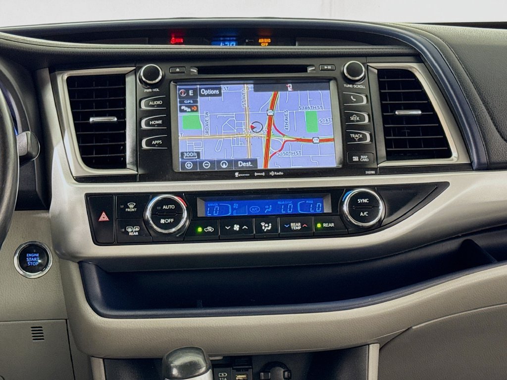 Used 2019 Toyota Highlander XLE AWD/4WD image 15
