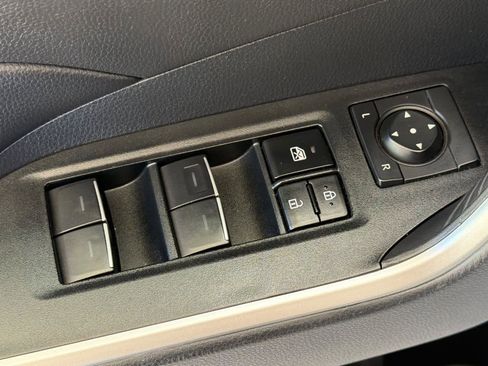 Used 2024 Toyota RAV4 XLE AWD/4WD image 13