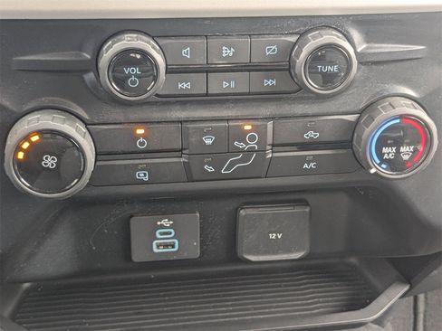 Used 2024 Ford F250 XLT image 23