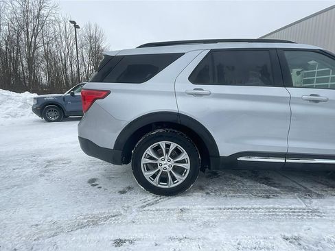 Used 2023 Ford Explorer XLT w/ Equipment Group 202A image 23