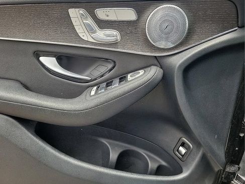 Used 2020 Mercedes-Benz GLC 300 4MATIC image 20
