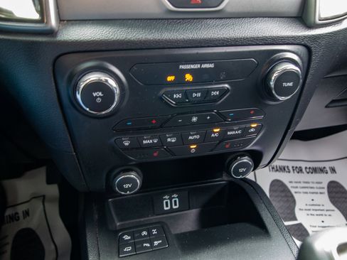 Used 2019 Ford Ranger XLT w/ Equipment Group 302A Luxury AWD/4WD image 18