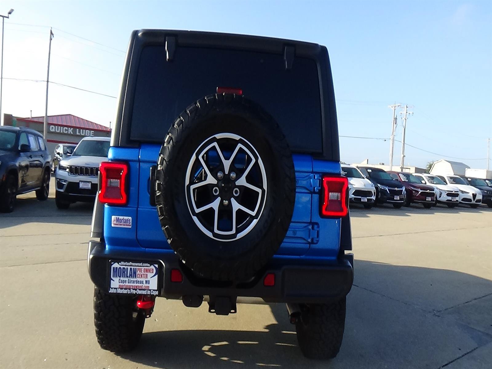Certified 2025 Jeep Wrangler Unlimited Rubicon w/ Convenience Group AWD/4WD image 7
