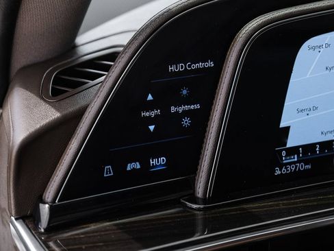 Used 2023 Cadillac Escalade Premium Luxury AWD/4WD image 22