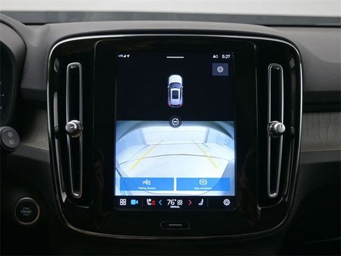 Used 2023 Volvo XC40 B5 Plus w/ Protection Package Premier image 20