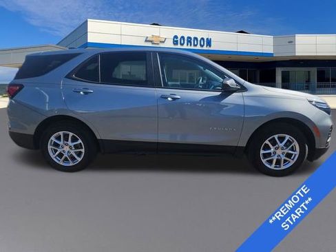 Used 2023 Chevrolet Equinox LS w/ LS Convenience Package image 7