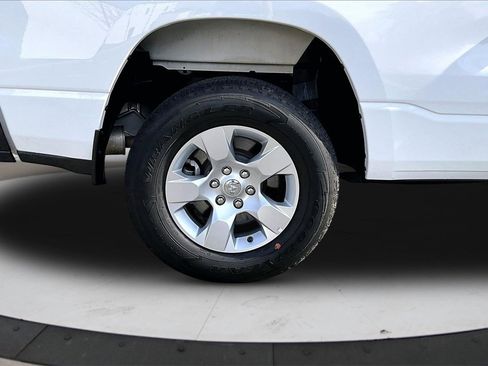 Used 2023 RAM 1500 Big Horn image 34