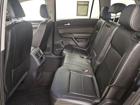 Used 2022 Volkswagen Atlas SE image 11