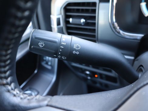 Used 2021 Ford F150 Lariat w/ Equipment Group 501A Mid image 23