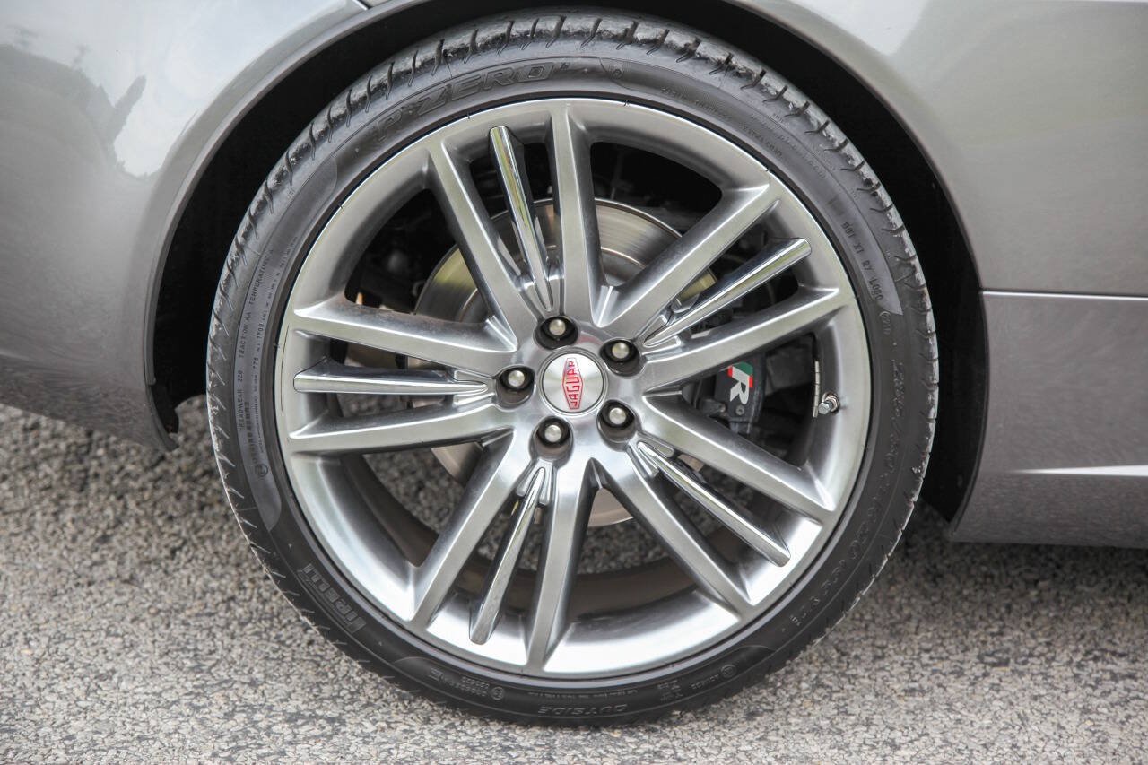 Used 2009 Jaguar XKR R RWD image 10
