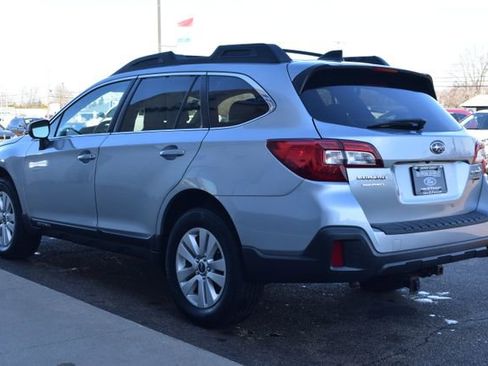 Used 2019 Subaru Outback 2.5i Premium image 7