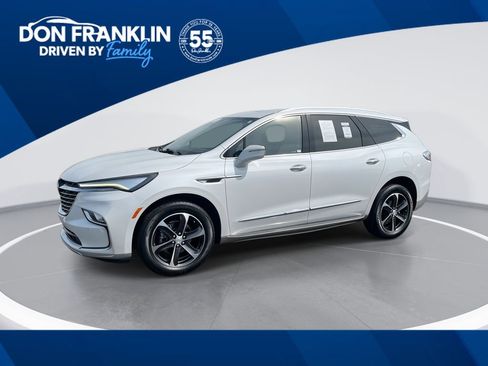 Used 2023 Buick Enclave Essence w/ LPO, Touring Package AWD/4WD image 1