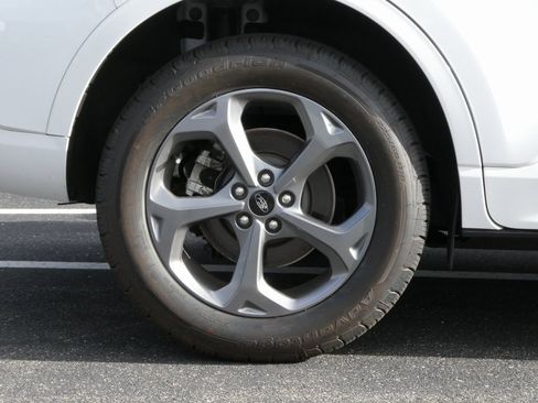 Used 2023 Ford Escape ST-Line image 18