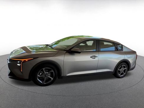 Used 2025 Kia K4 FWD image 4