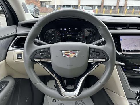 Certified 2024 Cadillac XT6 Premium Luxury w/ Technology Package AWD/4WD image 41