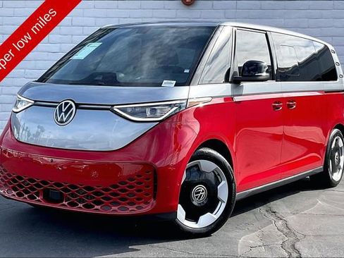 Used 2025 Volkswagen ID. Buzz Pro S Plus AWD/4WD image 1