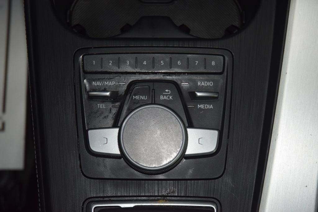 Used 2019 Audi S4 Premium Plus w/ Premium Plus Package AWD/4WD image 32