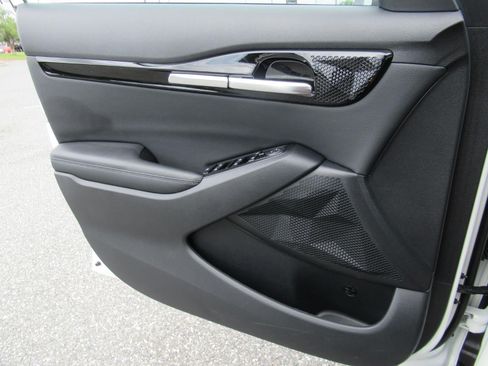 Used 2024 Kia Seltos S FWD image 18