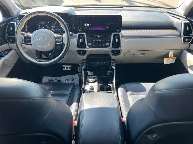 Certified 2024 Kia Sorento SX Prestige AWD/4WD image 14