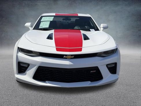 Used 2017 Chevrolet Camaro SS RWD image 9