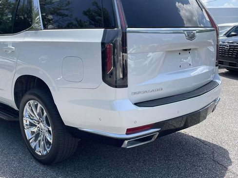Used 2023 Cadillac Escalade Premium Luxury w/ LPO, Radiant Package AWD/4WD image 12