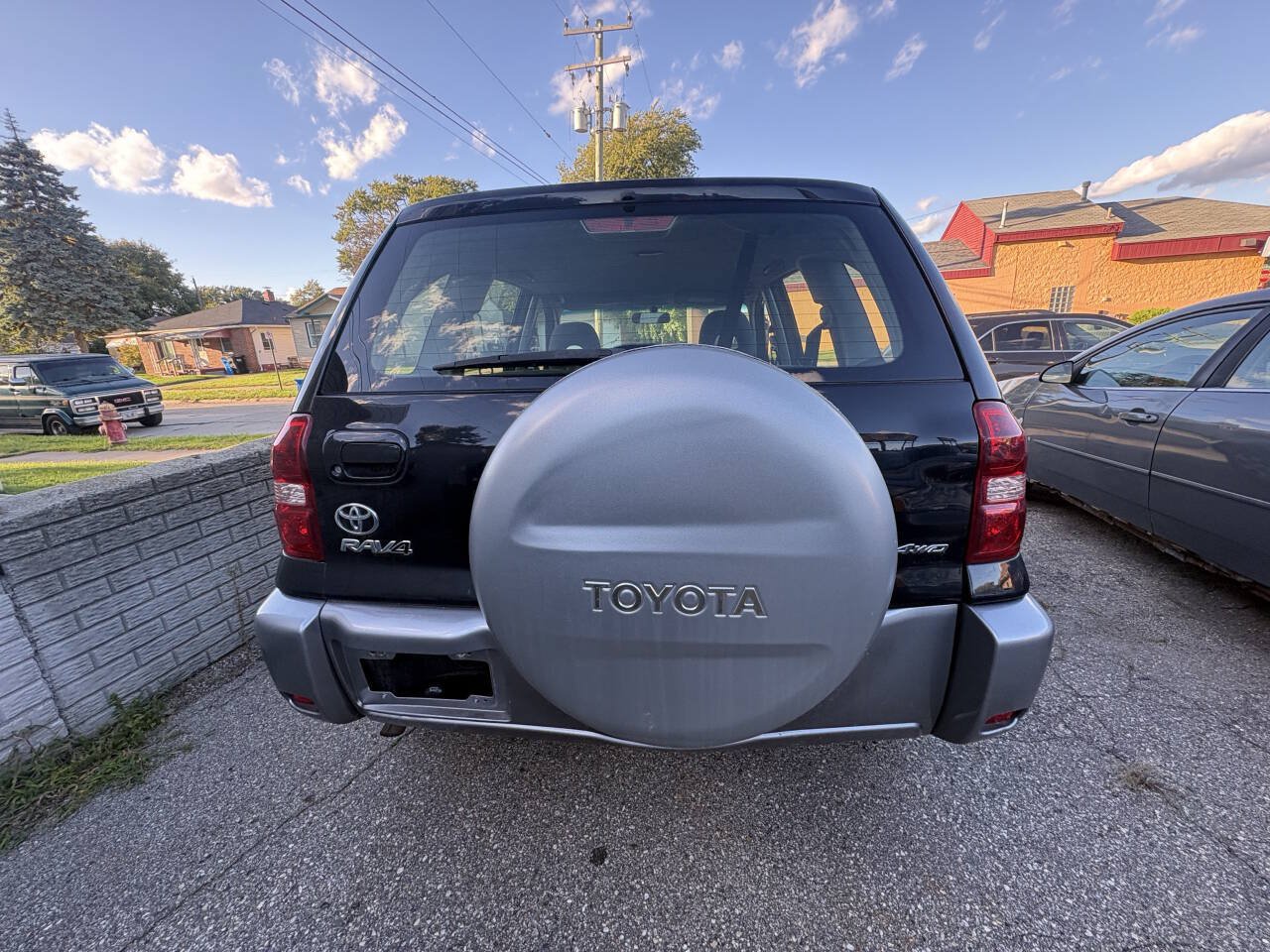 Used 2005 Toyota RAV4 4WD image 4