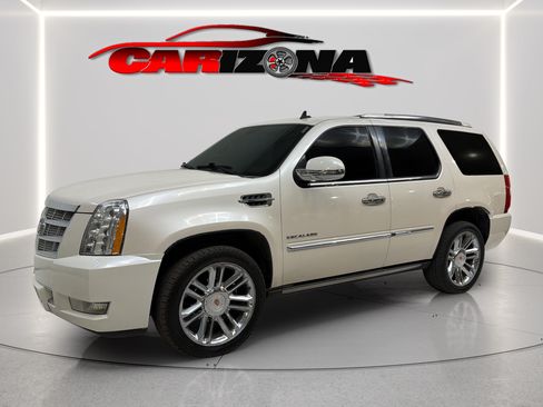 Used 2013 Cadillac Escalade Platinum AWD/4WD image 4