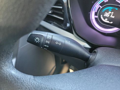 Certified 2021 Kia Niro LX image 27