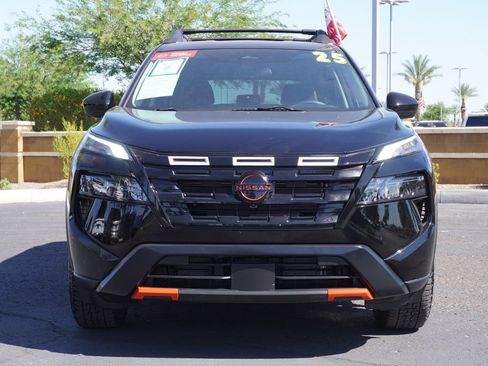 Certified 2025 Nissan Rogue SV AWD/4WD image 5