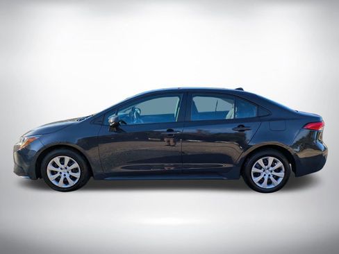 Used 2024 Toyota Corolla LE image 7