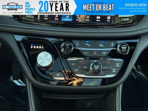 New 2026 Chrysler Pacifica Limited w/ S Appearance Package image 28