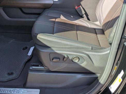 New 2026 Chevrolet Silverado 1500 High Country w/ Midnight Edition image 12