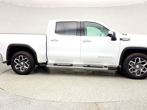Used 2026 GMC Sierra 1500 SLT image 4