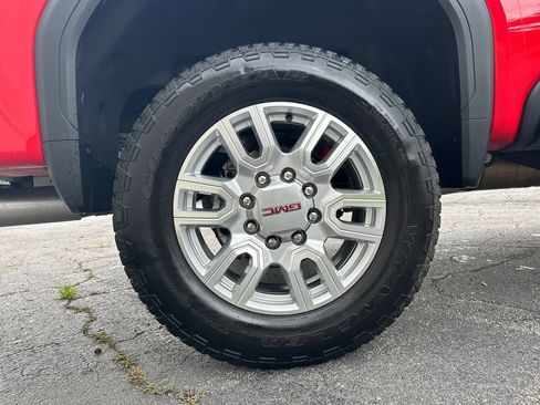 Used 2024 GMC Sierra 2500 SLT w/ SLT Premium Package AWD/4WD image 18