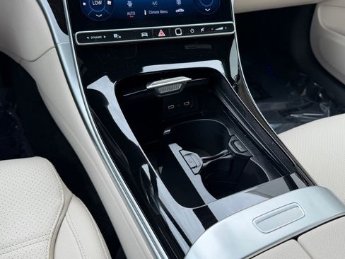 New 2026 Mercedes-Benz C 300 4MATIC Sedan image 29