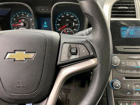 Used 2013 Chevrolet Malibu LS image 23