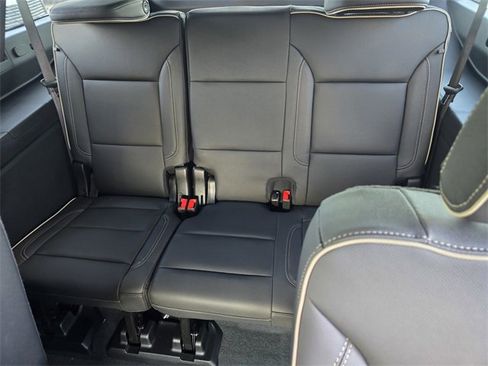 New 2026 GMC Yukon XL Elevation image 9