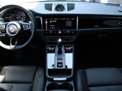 New 2025 Porsche Macan image 22