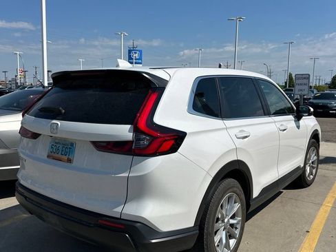 Used 2024 Honda CR-V EX image 5