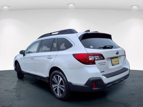 Used 2018 Subaru Outback 2.5i Limited image 13