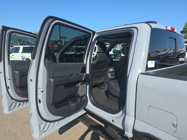 New 2026 Ford F350 Lariat w/ Black Appearance Package AWD/4WD image 41